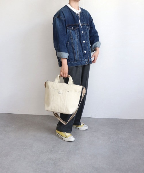 COLDE (コルデ)の「ラインテープ2wayトートバッグ(トートバッグ・レディース・カーキ/アイボリー/チャコールグレー/ベージュ・FREE)」の5枚目の写真