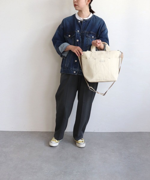 COLDE (コルデ)の「ラインテープ2wayトートバッグ(トートバッグ・レディース・カーキ/アイボリー/チャコールグレー/ベージュ・FREE)」の6枚目の写真