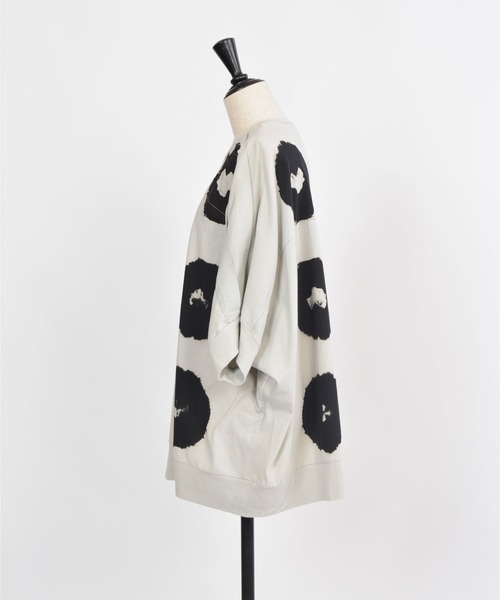 gomme(ゴム)の「タイダイ天竺 ドルマンT(Tシャツ/カットソー・レディース・ブラック×グレー/ベージュ・MEDIUM)」の4枚目の写真