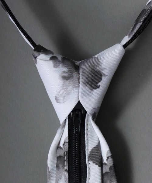 SITRY(シトリー)の「easy detachable tie/イージー デタッチャブル ネクタイ(ネクタイ・メンズ・ブラック/ブラック系その他/オフホワイト・FREE)」の6枚目の写真