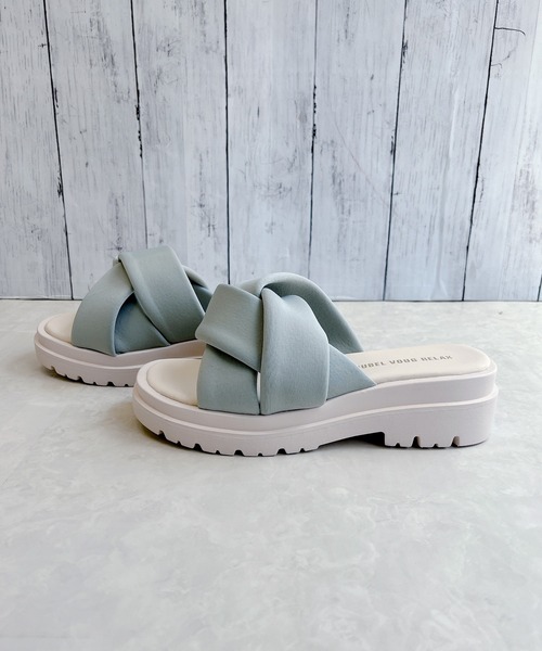 Noubel Voug Relax（ヌーベルヴォーグリラックス）の「厚底クッションスライドサンダル（サンダル・レディース・グリーン系その他/カーキ/ブラック・36/39/38/37）」の12枚目の写真