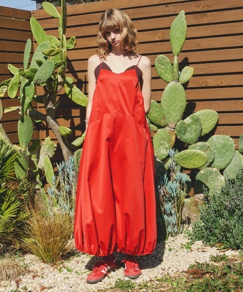 美品　LA BELLE ETUDE　シンプルバルーンキャミワンピース レッド セール】シンプルバルーンキャミワンピース（ワンピース）｜LA BELLE