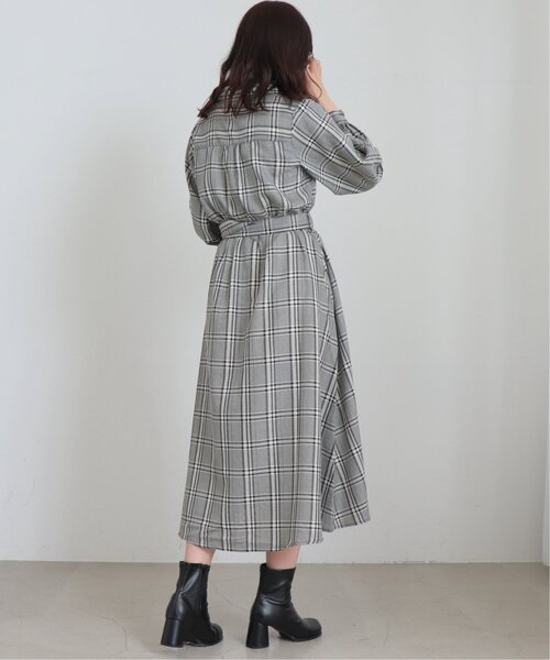 frames RAY CASSIN（フレームスレイカズン）の「ウエストベルトワンピース（ワンピース・レディース・ベージュ系/ブラウン系/ブラック系・FREE）」の4枚目の写真