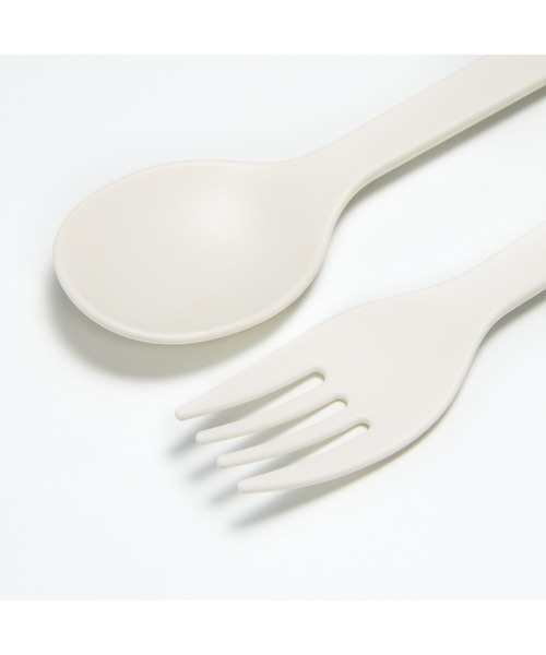 無印良品（ムジルシリョウヒン）の「フォーク＆スプーンセット・白　約幅１８×奥行５×高さ２ｃｍ（カトラリー・メンズ・ホワイト・FREE）」の7枚目の写真