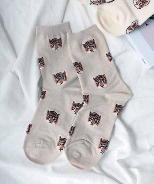 Port(ポート)の「トラ柄 グラフィックデザイン ソックス / クルーソックス(ソックス/靴下・レディース・ピンク/グレー/ブラック/グリーン/アイボリー/グレー系その他/ホワイト系その他/ブラック系その他/レッド/パープル/ブルー/オレンジ/ライム/ベージュ・FREE)」の7枚目の写真