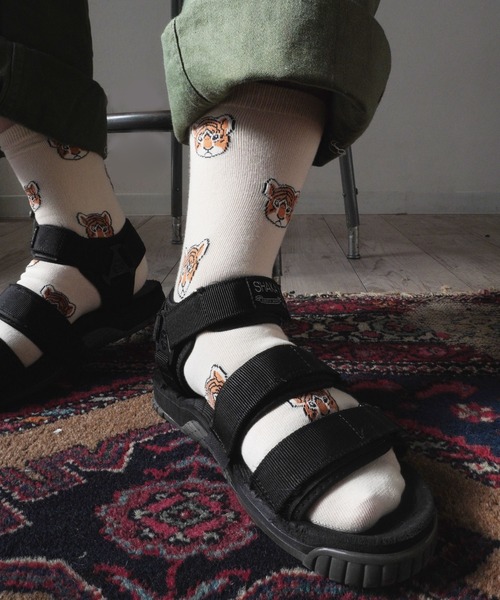 Port(ポート)の「トラ柄 グラフィックデザイン ソックス / クルーソックス(ソックス/靴下・レディース・ピンク/グレー/ブラック/グリーン/アイボリー/グレー系その他/ホワイト系その他/ブラック系その他/レッド/パープル/ブルー/オレンジ/ライム/ベージュ・FREE)」の16枚目の写真