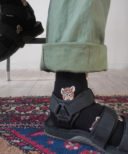 Port(ポート)の「トラ柄 グラフィックデザイン ソックス / クルーソックス(ソックス/靴下・レディース・ピンク/グレー/ブラック/グリーン/アイボリー/グレー系その他/ホワイト系その他/ブラック系その他/レッド/パープル/ブルー/オレンジ/ライム/ベージュ・FREE)」の19枚目の写真