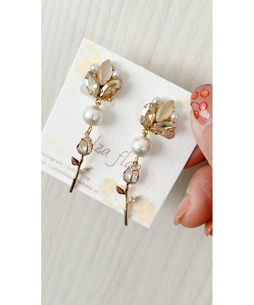 tone(トーン)の「【colzaflap】18kジルコニアチューリップ pierce(MA)(ピアス(両耳用)・レディース・ピンク/アイボリー・FREE)」の3枚目の写真