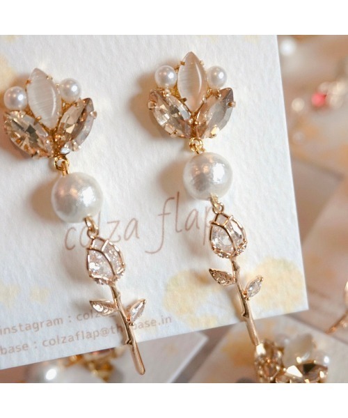tone(トーン)の「【colzaflap】18kジルコニアチューリップ pierce(MA)(ピアス(両耳用)・レディース・ピンク/アイボリー・FREE)」の5枚目の写真