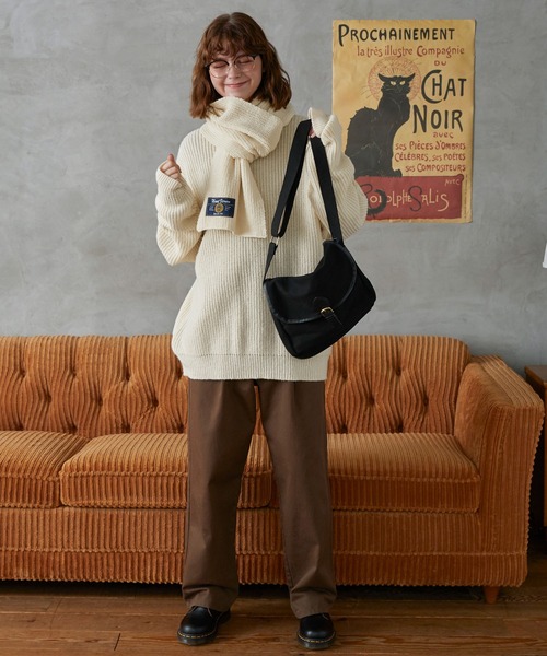 畔編みマフラー付きクルーネックニットプルオーバー MONO-MART