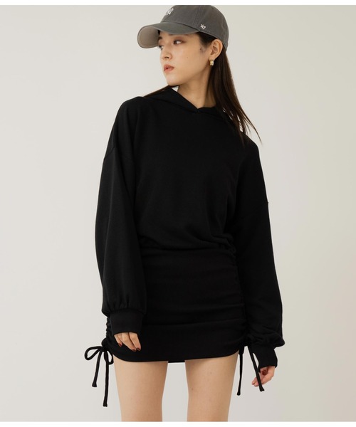 ANAP（アナップ）の「サイドギャザー裏毛パーカーワンピース（ワンピース・レディース・ブラック/オフホワイト/ライトグレー・FREE）」の8枚目の写真