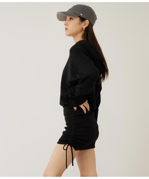 ANAP（アナップ）の「サイドギャザー裏毛パーカーワンピース（ワンピース・レディース・ブラック/オフホワイト/ライトグレー・FREE）」の9枚目の写真