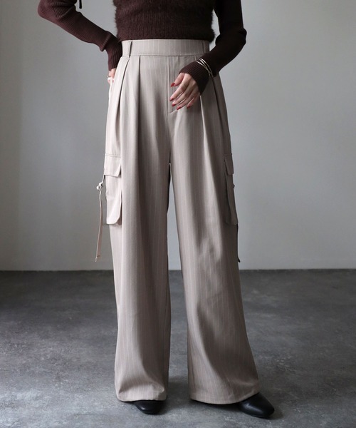 Riberry（リベリー）の「ストライプタックカーゴワイドパンツ（カーゴパンツ・レディース・ピンク/ベージュ/チャコールグレー・MEDIUM）」の10枚目の写真