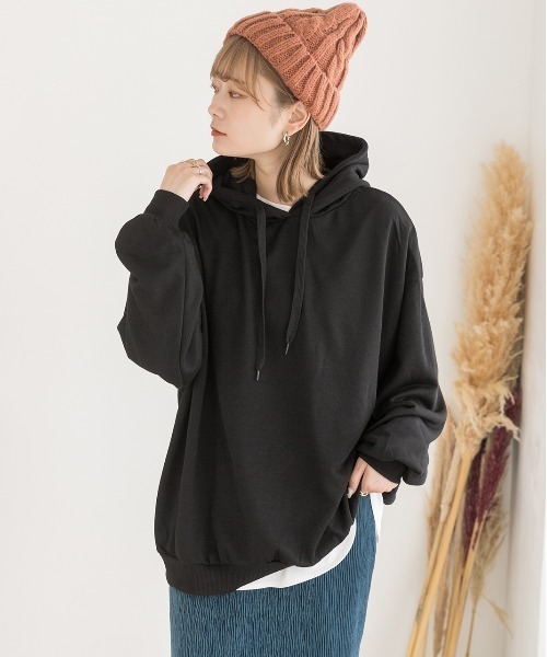 ad thie（アドティエ）の「オーバーシルエット ベーシック裏毛パーカー（パーカー・レディース・チャコール/ダークブラウン/モカ/ベージュ/ブラック/ピンク/ライトパープル/ライトグレー/アイボリー/パープル/ライトグリーン/カーキ/グレイッシュベージュ/オフホワイト・FREE）」の20枚目の写真