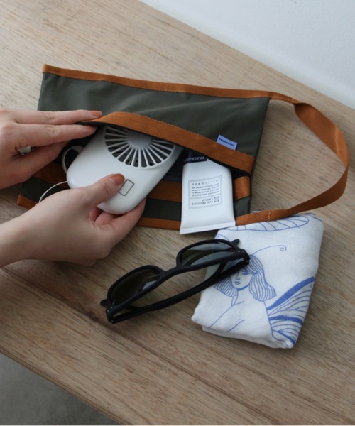 BIRTHDAY BAR（バースデイバー）の「ピクニックタオル（キッチンツール・レディース・レッド/ブルー・フリー）」の6枚目の写真