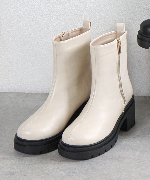 LibertyDoll(リバティードール)の「LibertyDoll/軽量厚底 7.5cmチャンキーヒール トラックソールブーツ(9124/9125/9126/9127)(ブーツ・レディース・ブラック系1/アイボリー系1/ブラック系2/アイボリー系2/ブラック系5/ブラック系4/アイボリー系3/ブラック系3・S/M/L/LL)」の6枚目の写真