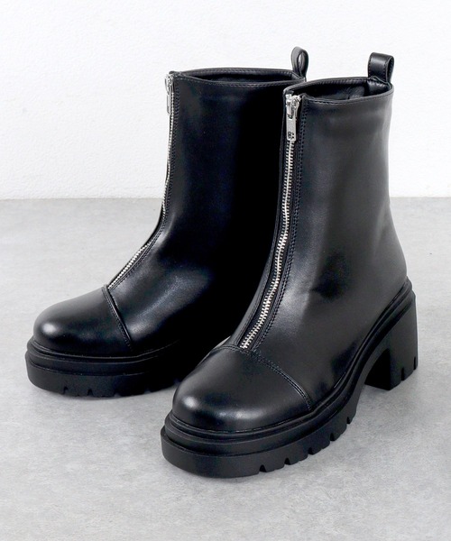 LibertyDoll(リバティードール)の「LibertyDoll/軽量厚底 7.5cmチャンキーヒール トラックソールブーツ(9124/9125/9126/9127)(ブーツ・レディース・ブラック系1/アイボリー系1/ブラック系2/アイボリー系2/ブラック系5/ブラック系4/アイボリー系3/ブラック系3・S/M/L/LL)」の12枚目の写真