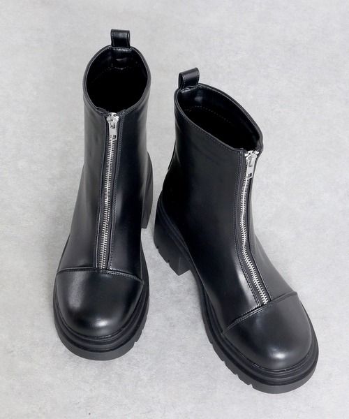 LibertyDoll(リバティードール)の「LibertyDoll/軽量厚底 7.5cmチャンキーヒール トラックソールブーツ(9124/9125/9126/9127)(ブーツ・レディース・ブラック系1/アイボリー系1/ブラック系2/アイボリー系2/ブラック系5/ブラック系4/アイボリー系3/ブラック系3・S/M/L/LL)」の11枚目の写真