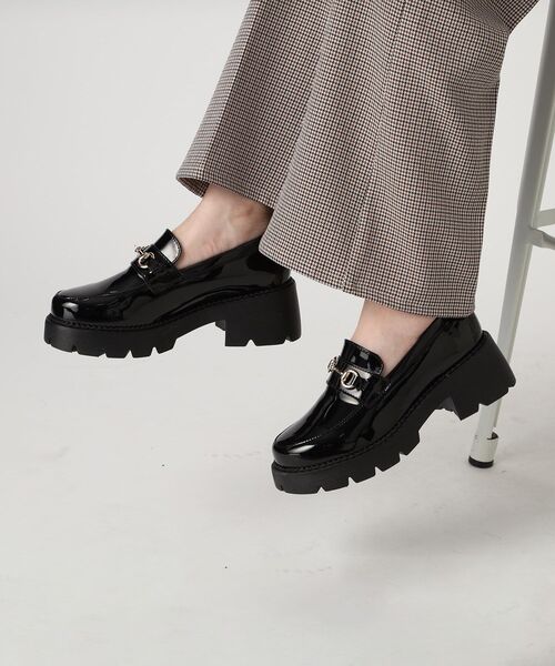 cs T&P(シーエスティーアンドピー)の「【抗菌・消臭】ビット付きローファーパンプス(パンプス・レディース・ブラック系5/アイボリー/ブラック系8/ダークブラウン/ダークブラウン系1・L/M/LL/S/XL)」の15枚目の写真