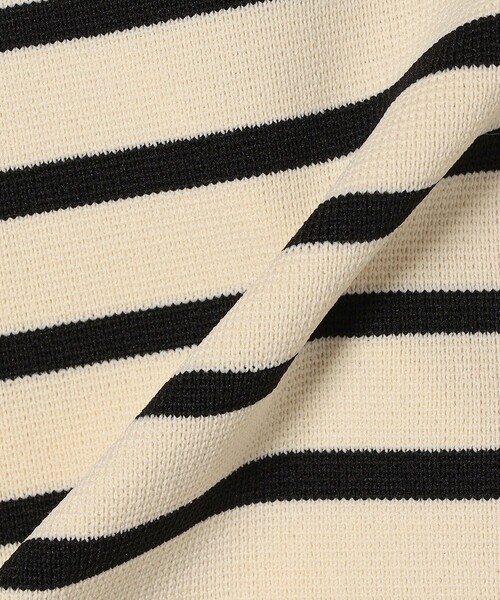 SHIPS（シップス）の「*〈手洗い可能〉 ミラノリブ ゴールド ボタン ニット ジャケット 24SS ◇（ノーカラージャケット・レディース・オフホワイト/ネイビー/ダークブルー・ONE SIZE）」の5枚目の写真