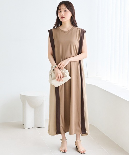 LAVEANGE(ラビアンジェ)の「【洗える】バイカラーノースリーブワンピース(ワンピース・レディース・ブラック/ネイビー/ベージュ/ブラウン・5L/4L/3L/LL/M)」の19枚目の写真
