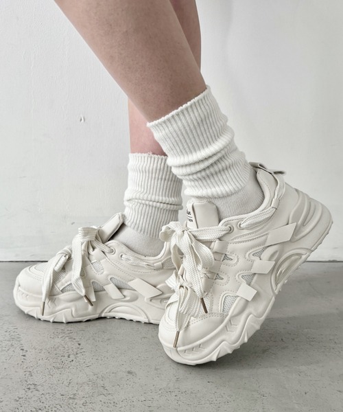 SOLLON.(ソルロン)の「ダブルリボンダッドソール厚底スニーカー(スニーカー・レディース・アイボリー/ブラック/ベージュ・23.5cm/24.5cm/22.5cm)」の15枚目の写真