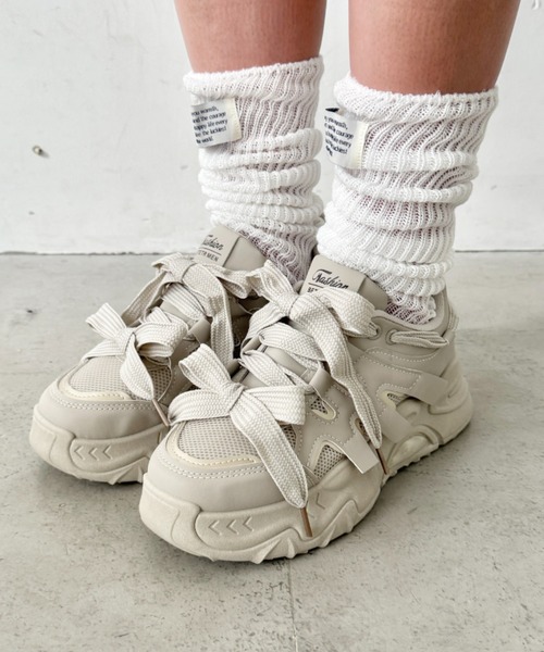 SOLLON.(ソルロン)の「ダブルリボンダッドソール厚底スニーカー(スニーカー・レディース・アイボリー/ブラック/ベージュ・23.5cm/24.5cm/22.5cm)」の9枚目の写真