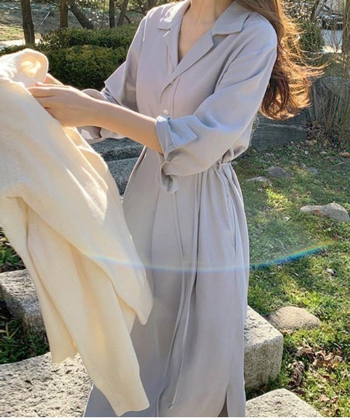 Jayro(ジャイロ)の「ウエストマーク開襟ロングワンピース(ワンピース・レディース・ベージュ/ブラック/ブルー・FREE)」の3枚目の写真