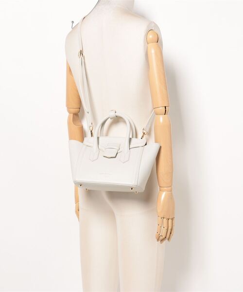 CHRISTIAN VILLA（クリスチャンヴィラ）の「【CHRISTIAN VILLA】ベーシックスモールハンドバッグ(Q46506)（ハンドバッグ・レディース・ブラック/オフホワイト・ALL）」の6枚目の写真