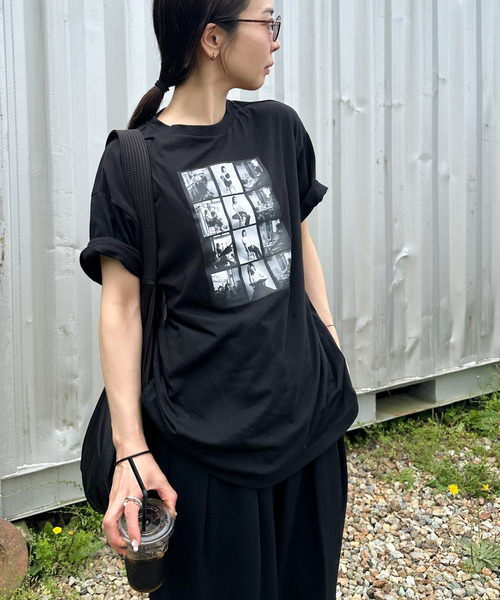 【オンライン完売品】しなこ　Tシャツ　Mサイズ しなこちゃん Tシャツ mサイズ - メルカリ