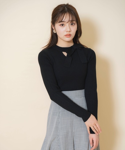 WILLSELECTION(ウィルセレクション)の「アシメリボンプルオーバー(ニット/セーター・レディース・ホワイト系その他/ブラック/オフホワイト・FREE)」の3枚目の写真