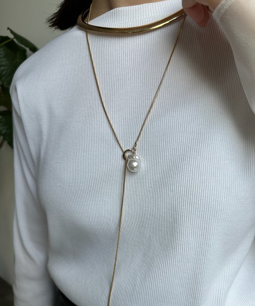 DouDou(ドゥドゥ)の「パールパーツスラッシュネックレス(ネックレス・レディース・シルバー/ゴールド・FREE)」の4枚目の写真