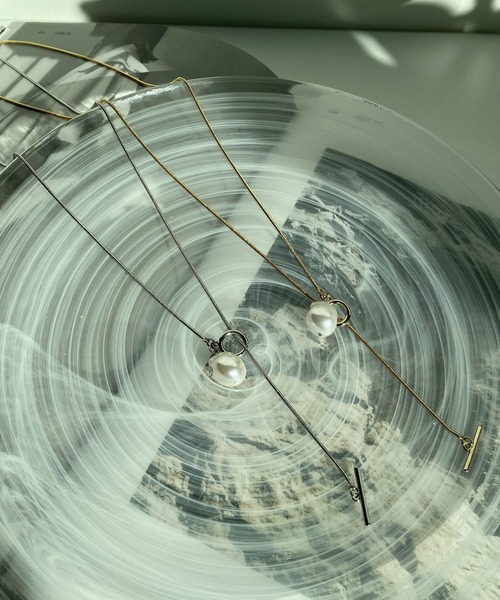 DouDou(ドゥドゥ)の「パールパーツスラッシュネックレス(ネックレス・レディース・シルバー/ゴールド・FREE)」の11枚目の写真