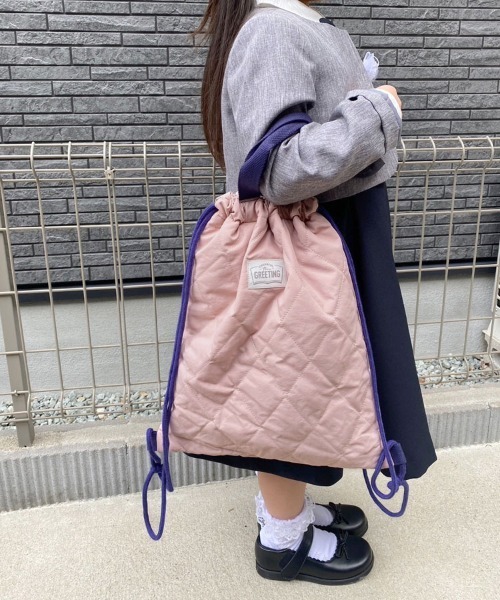 DONOBAN（ドノバン）の「キッズ キルティングナップサック（エコバッグ/サブバッグ・キッズ・スモークピンク/ネイビー/ミント/イエロー・ONESIZE）」の4枚目の写真