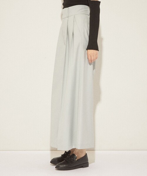 DEICY(デイシー)の「ハイウエストタックワイドパンツ(その他パンツ・レディース・アイボリー/ライトブルー・1/0)」の4枚目の写真