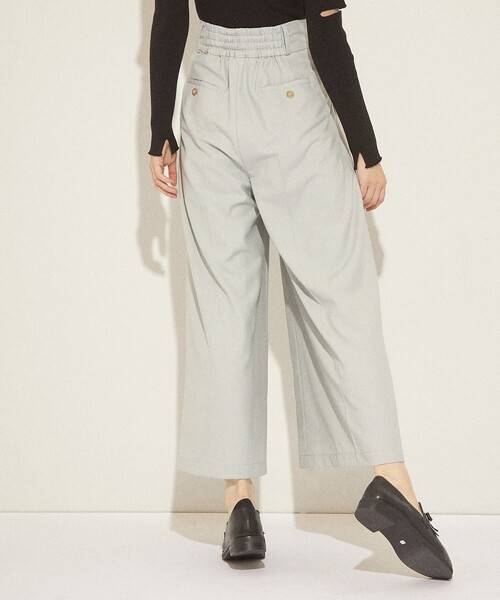 DEICY(デイシー)の「ハイウエストタックワイドパンツ(その他パンツ・レディース・アイボリー/ライトブルー・1/0)」の5枚目の写真