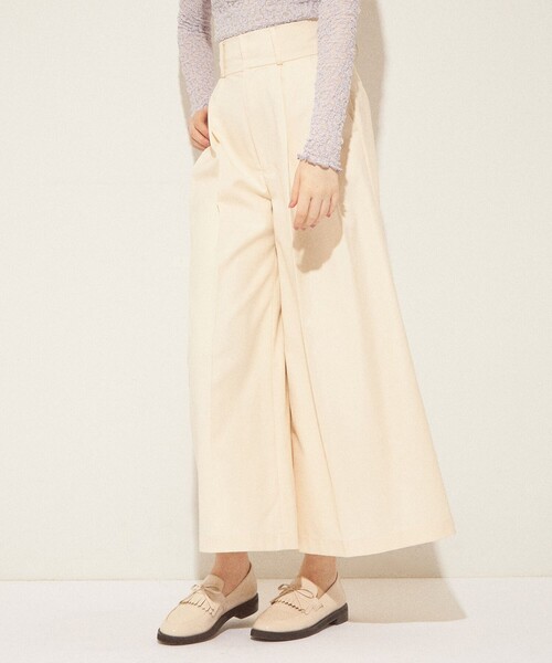 DEICY(デイシー)の「ハイウエストタックワイドパンツ(その他パンツ・レディース・アイボリー/ライトブルー・1/0)」の6枚目の写真