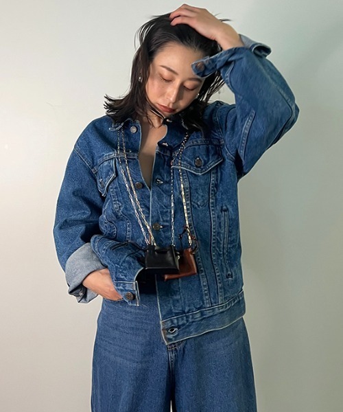 CREDONA（クレドナ）の「Chain mini bagネックレス（ネックレス・レディース・ブラウン・FREE）」の4枚目の写真