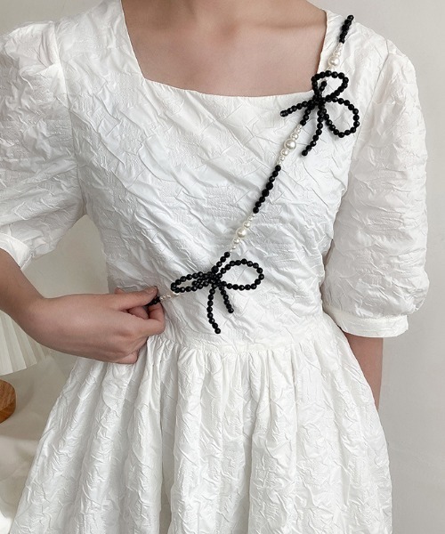 LAC-VERT（ラック・ヴェール）の「【スマホ対応】ビーズリボンストラップ（スマホグッズ・レディース・ブラック・FREE）」の8枚目の写真