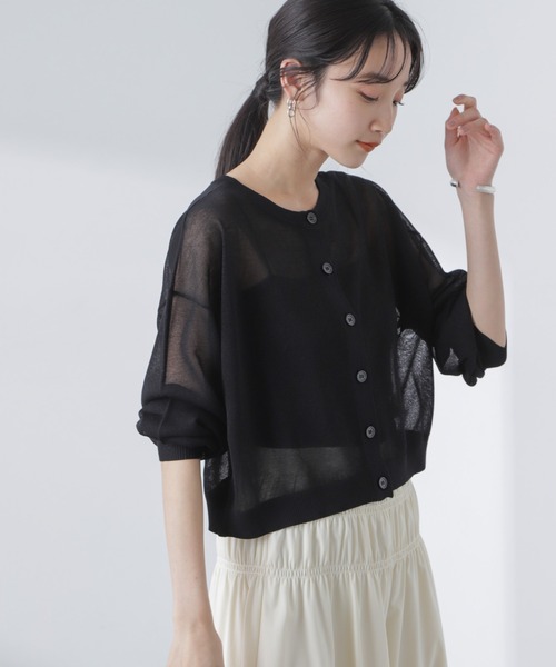 NANO universe（ナノユニバース）の「クロップドシアーニットカーディガン（カーディガン/ボレロ・レディース・ブラック/ホワイト/ピンク・FREE）」の3枚目の写真