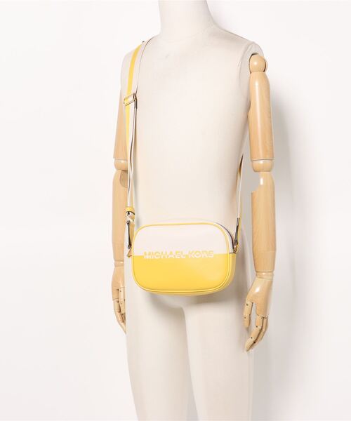 MICHAEL KORS（マイケルコース）の「JET SET TRAVEL オーバル カメラ  