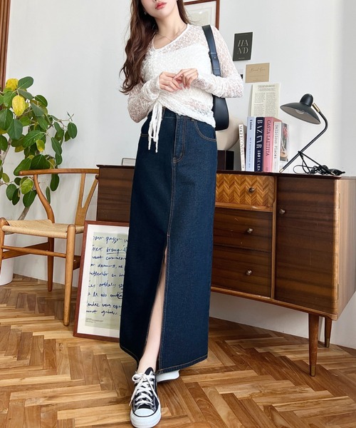 moment+(モーメントプラス)の「フロントスリットデニムスカート(デニムスカート・レディース・インディゴブルー/ブラック系その他/サックスブルー・S/L/M)」の16枚目の写真