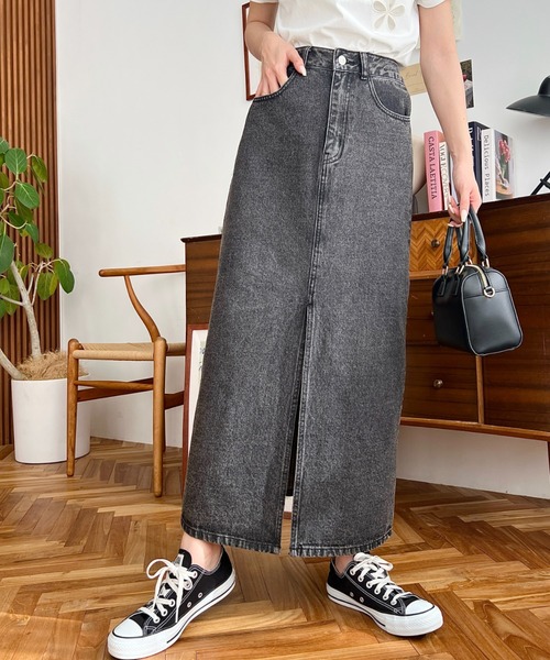 moment+(モーメントプラス)の「フロントスリットデニムスカート(デニムスカート・レディース・インディゴブルー/ブラック系その他/サックスブルー・S/L/M)」の19枚目の写真