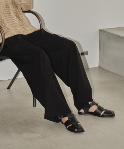 TODAYFUL（トゥデイフル）の「TODAYFUL Leather Gurkha Sandals