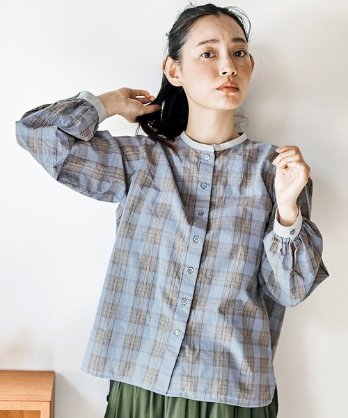 and myera(アンド マイラ)の「and myera クレリックなチェックブラウス(シャツ/ブラウス・レディース・ブルー系その他・X-LARGE/LARGE/MEDIUM/SMALL)」の1枚目の写真