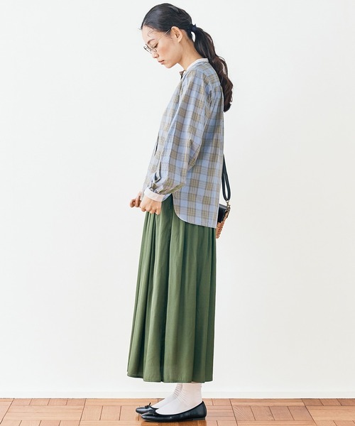 and myera(アンド マイラ)の「and myera クレリックなチェックブラウス(シャツ/ブラウス・レディース・ブルー系その他・X-LARGE/LARGE/MEDIUM/SMALL)」の7枚目の写真