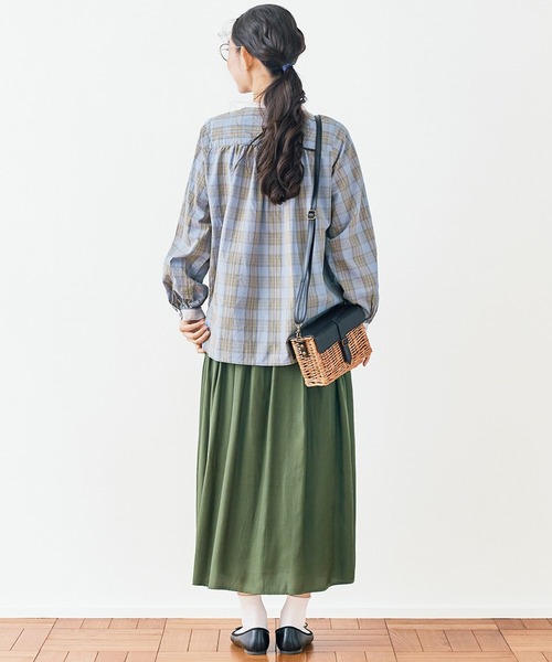 and myera(アンド マイラ)の「and myera クレリックなチェックブラウス(シャツ/ブラウス・レディース・ブルー系その他・X-LARGE/LARGE/MEDIUM/SMALL)」の8枚目の写真