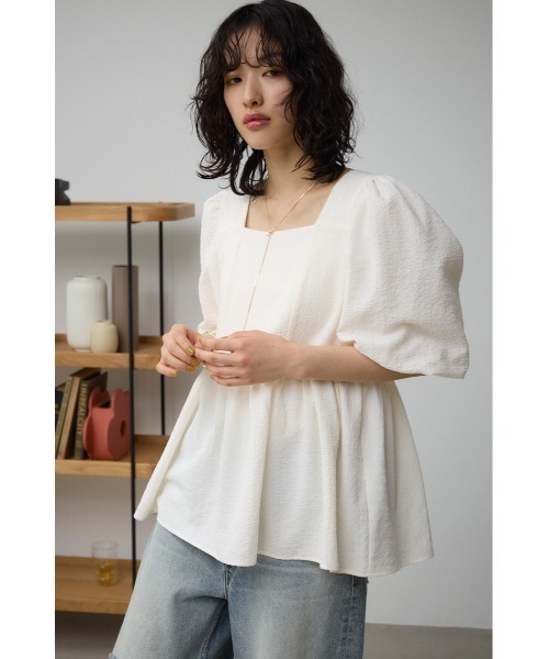 AZUL by moussy(アズールバイマウジー)の「フクレジャガードペプラムブラウス(Tシャツ/カットソー・レディース・アイボリー/ブラック・SMALL/MEDIUM)」の5枚目の写真