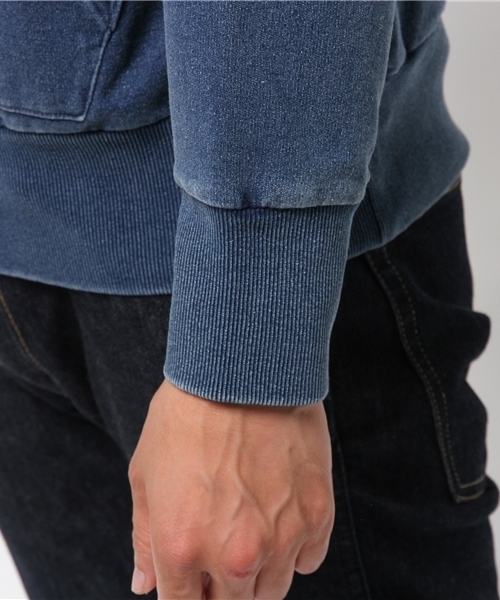 GLOSTER（グロスター）の「INDIGO裏毛パーカー（パーカー・メンズ・インディゴブルー・MEDIUM/LARGE）」の7枚目の写真