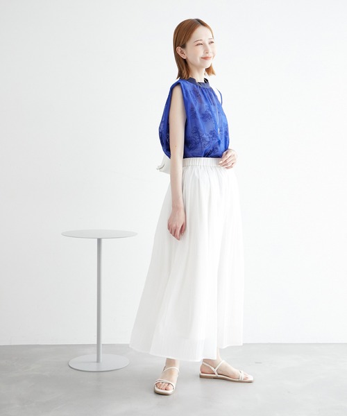 ROPE' PICNIC(ロペピクニック)の「フラワージャガードシアーブラウス(シャツ/ブラウス・レディース・キナリ/ブルー/ブラック・38)」の17枚目の写真